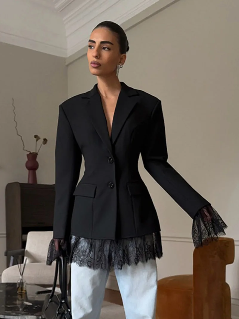 Módní krajkové tenké sako s jedním knoflíkem, volné, s výstřihem do V, plným rukávem, ramenními vycpávkami, černé sako, podzim 2025, dámské street outfity - náhled 5