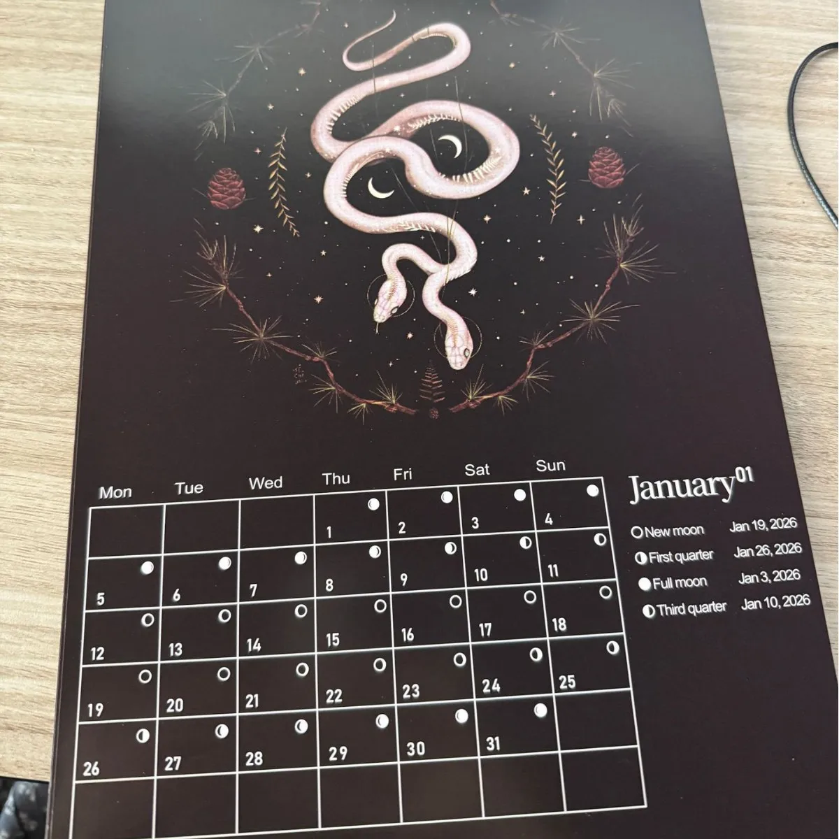 Calendario della foresta oscura 2026 Calendario degli animali Calendario lunare della foresta della casa d'arte