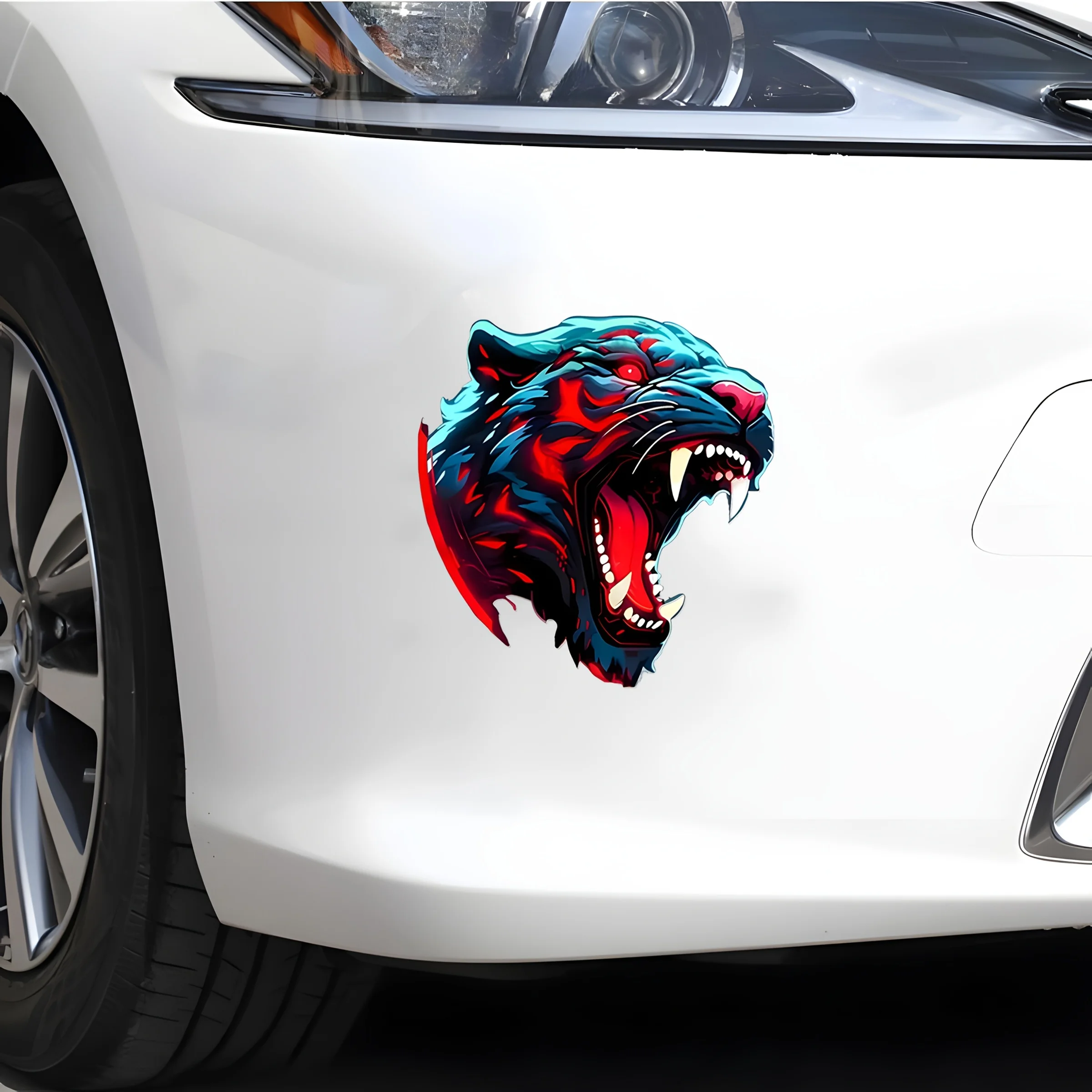 1PC Fierce Panther 비닐 데칼 - 자동차 오토바이용 생생한 빨간색-파란색 스티커, 내구성이 뛰어나고 눈길을 끄는 야생 동물/에지 스타일용
