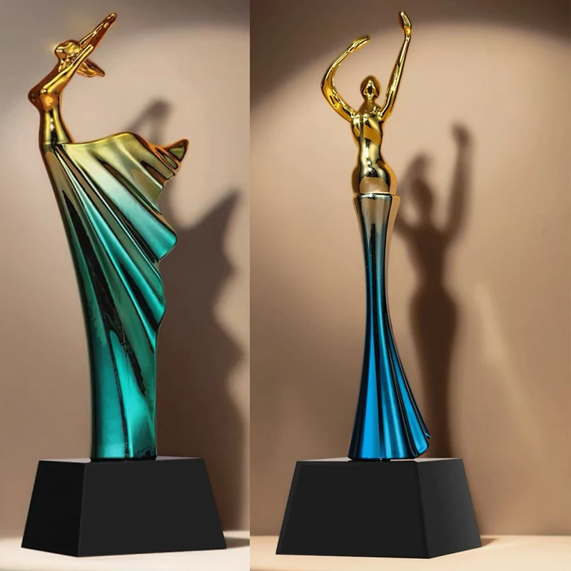Sculpture personnalisée créative en résine représentant un paon dansant, trophée, récompense exceptionnelle, décoration commémorative pour la maison, base en cristal, 1 pièce