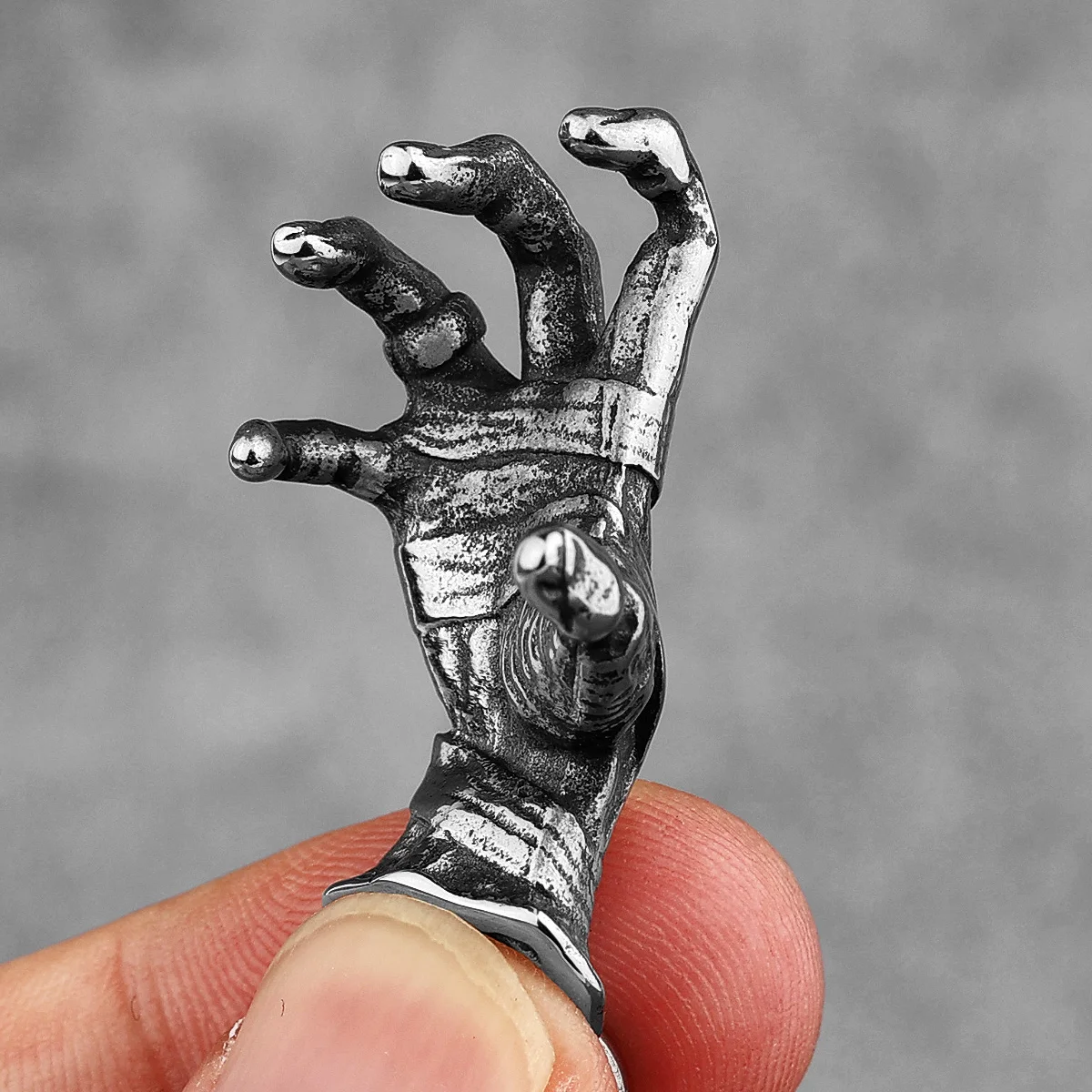 Gothic Devil Hand Skull Stainless Steel Men Women Necklaces Pendants Chain Punk Trendy Fashion Jewelry Creativity Gift Wholesale