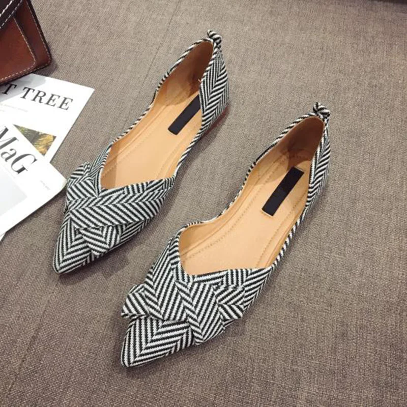 2024 modne buty damskie wiosenne letnie buty do ลodzi z ostrym noskiem wsuwane eleganckie buty damskie A1394