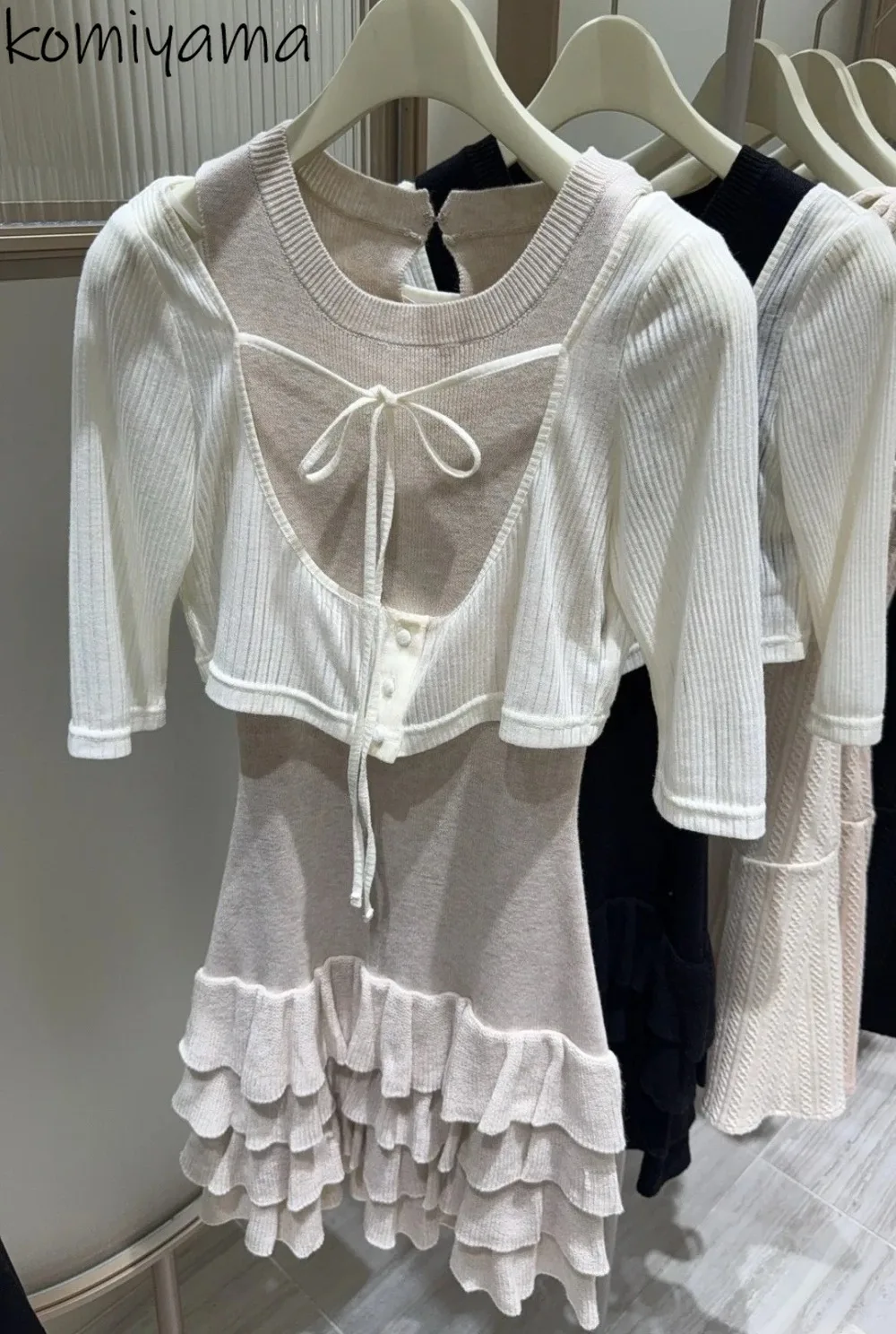 

Japan Style Autumn 2025 New Set Sweet O-neck Sleeveless Cake Dresses Lace-up Bow Half Sleeve Cardigan Preppy Style Suits
