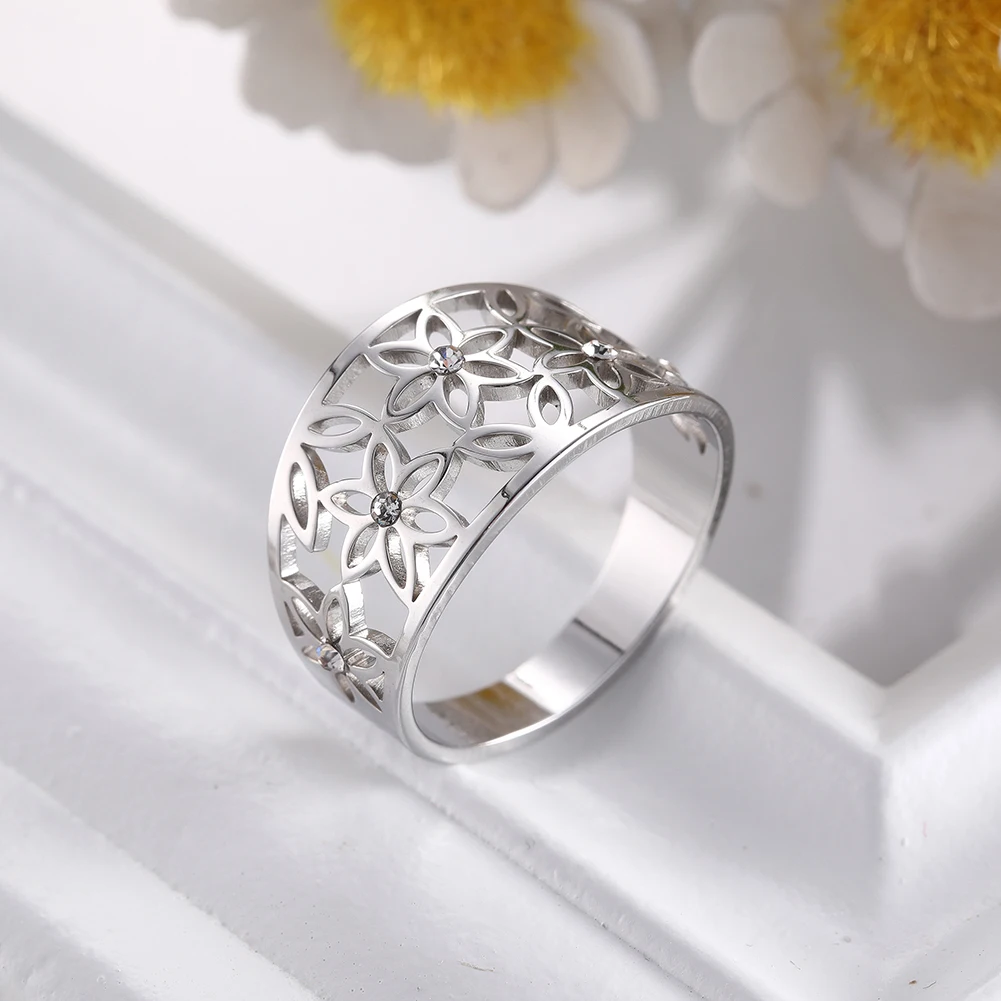 Hollow Elegant Flower of Life Ring Stainless Steel Ladies and Girls Zircon Vintage Ring Leisure Engagement Jewelry Wedding Lover