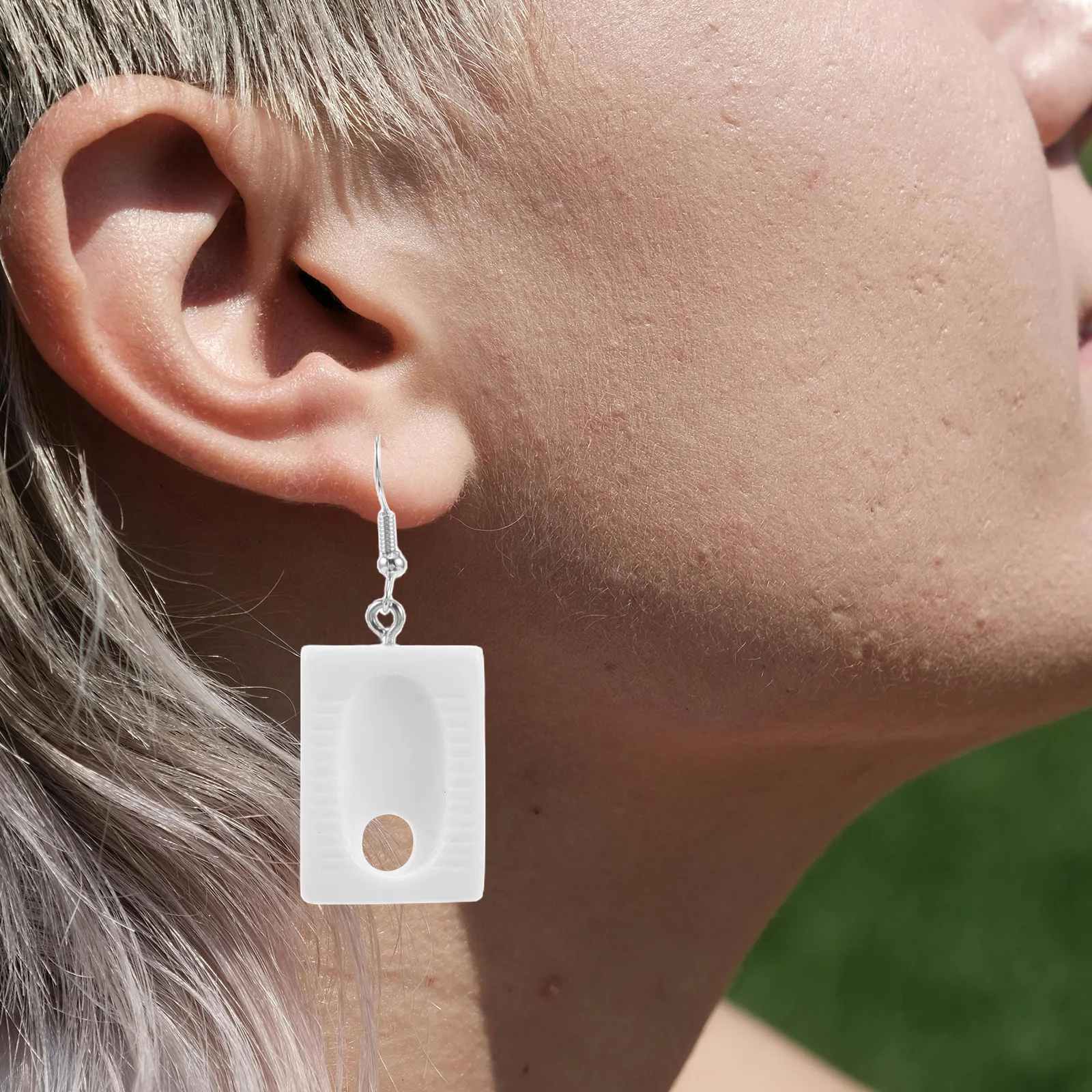 

Cute Toilet Shape Dangle Earrings Creative Bathroom Pendant Funky Funny Novelty Drop For Women Unique Cool Charm Alloy