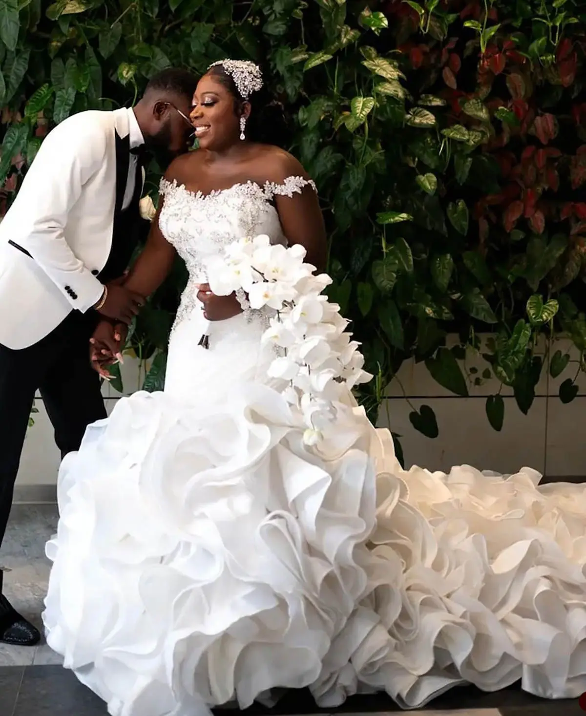 

Свадебное платье русалки по индивидуальному заказу, свадебные платья с прозрачным вырезом и длинными рукавами, кружевные аппликации, свадебные платья с рюшами для чернокожих женщин