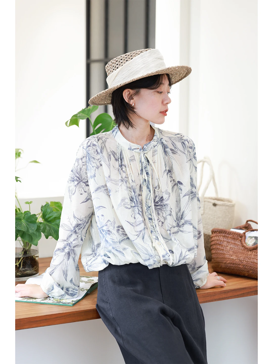

Lightweight Breathable Pure Cotton Long Sve Loose Printed irt Women Summer Thin Retro Lantern Sve Belted Top