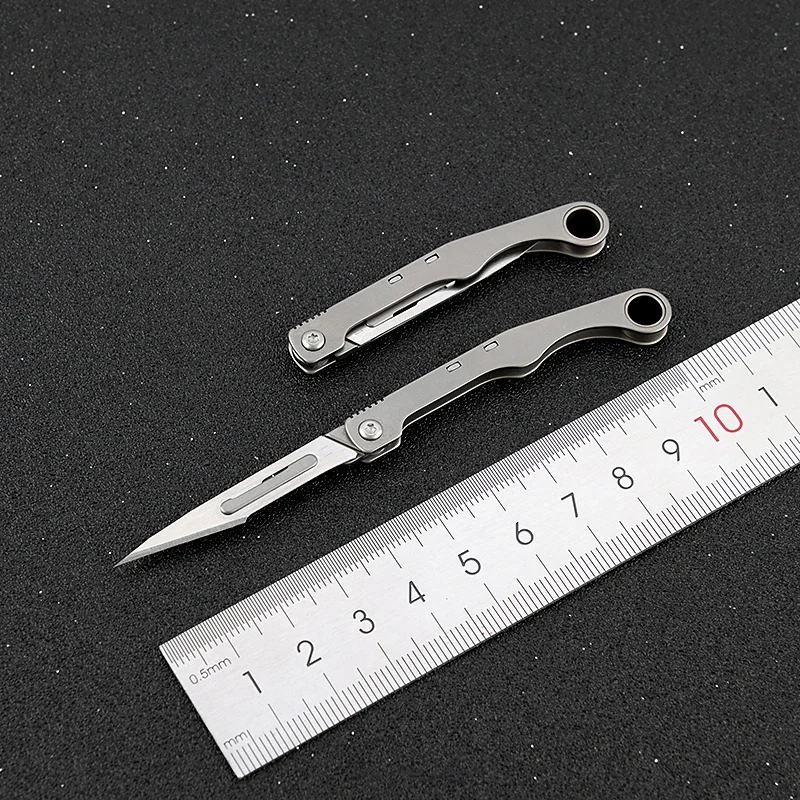 Imagem -02 - Portátil Titanium Alloy Medical Folding Knife Bisturi Dobrável Desembalar ao ar Livre Pocket Knife 10 Pcs Lâminas Substituíveis