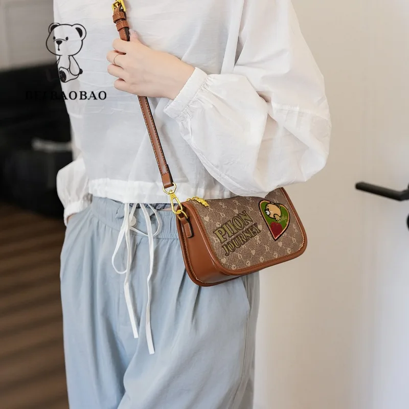 Summer New Women's Bag Retro Small Square Bag Casual Fashion Color Contrasting Bear Pattern Design Single Shoulder Crossbody Bag