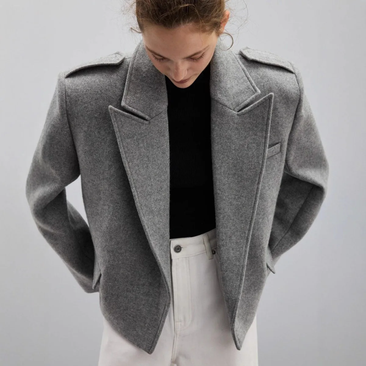 سترة نسائية للخريف من الصوف بلون واحد وياقة على شكل طية صدر وأكمام طويلة وجيب معطف نسائي دافئ للتنقل اليومي ملابس خارجية للإناث #4