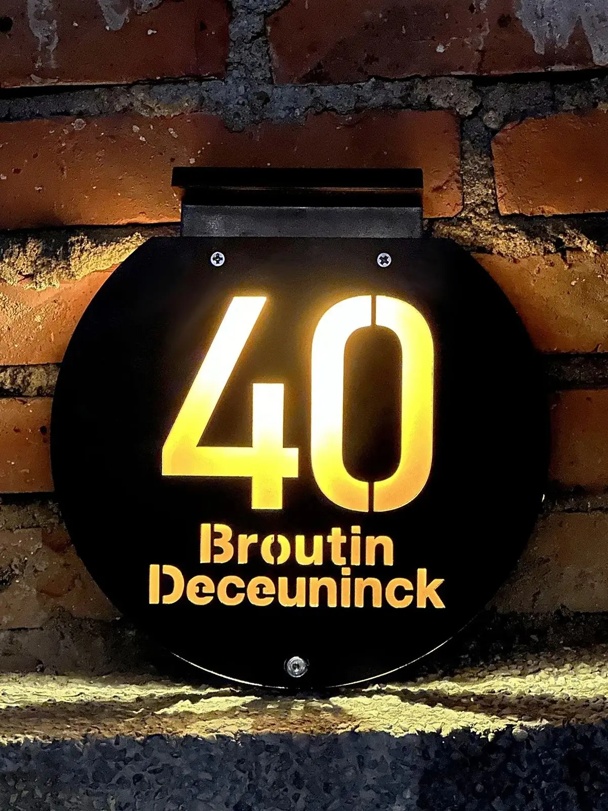Niestandardowy numer domu Światła zewnętrzne LED solarny numer na dom solarne Podświetlany zewnętrzny słoneczny znak domu 3D Laser Cut Address Plaque Villa Door Sign — zdjęcie 2