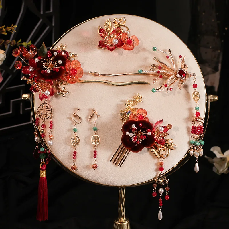 เจ้าสาว Headdress กํามะหยี่ดอกไม้คลาสสิก Updo Cheongsam เครื่องแต่งกายโบราณอุปกรณ์เสริมผม Xiuhe ชุดโบราณพู่ผม Clasp