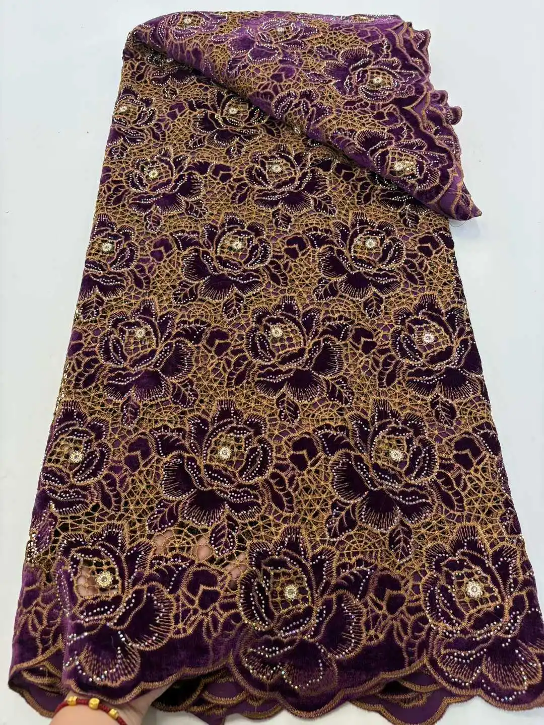 2025 novo tecido de renda de veludo africano 5 jardas vestido de casamento de alta qualidade pedras de luxo bordado tecido nigeriano para festa feminina