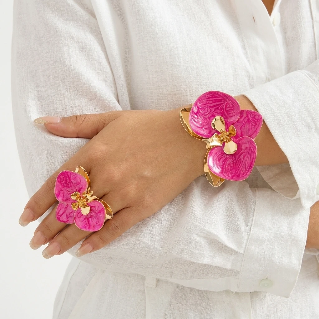 2-teiliges Metall-Blumen-Armband- und Ring-Set für Damen, Übertriebenes Emaille-Blütenblatt-Manschettenarmband, Hochzeits- und Bankett-Schmuckgeschenke – Detail 1
