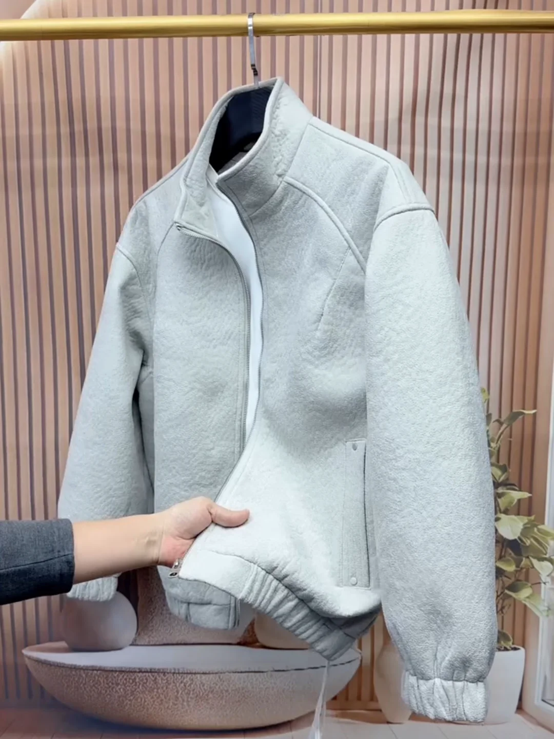 

Новая весенняя мужская куртка высокого качества с воротником-стойкой, универсальная, модная, приталенная, с длинными рукавами, молодежная, стильная верхняя одежда