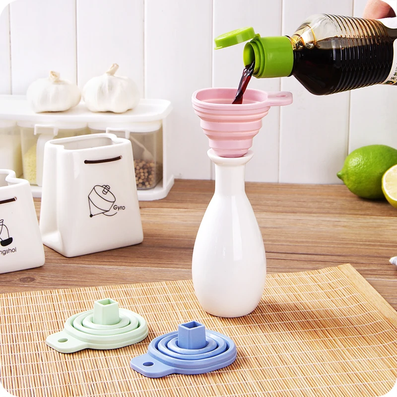 4Pcs Mini Funnel Kitchen Oil Funnel Retractable Folding Liquid Funnel Silica Gel with hand