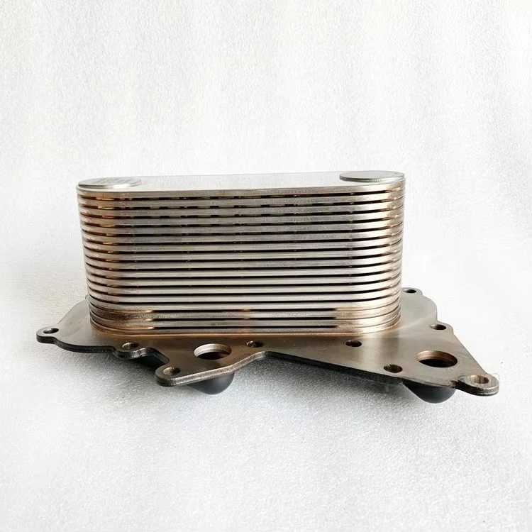 

High Quality Diesel Engine Parts Oil Cooler 2486A231
