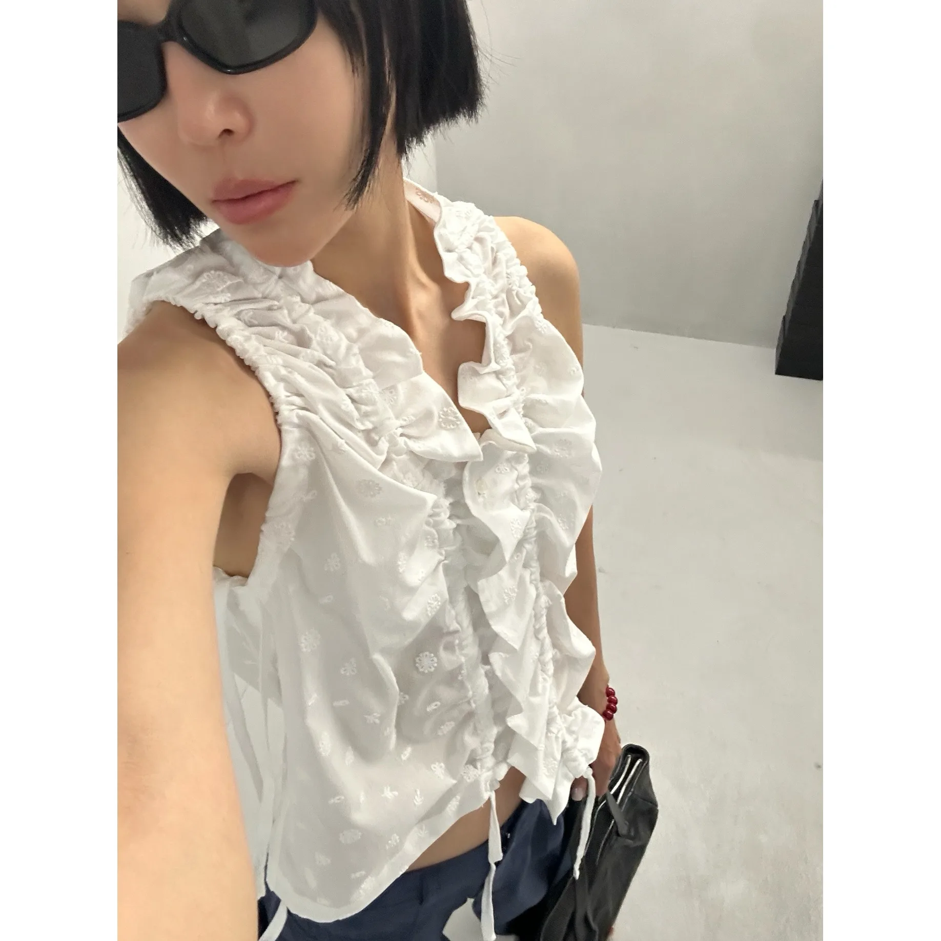 

Fashionable Versatile Sleeveless Single-Button Shirt Korean Style Women's Inner Wear for All Seasons Casual Street Style