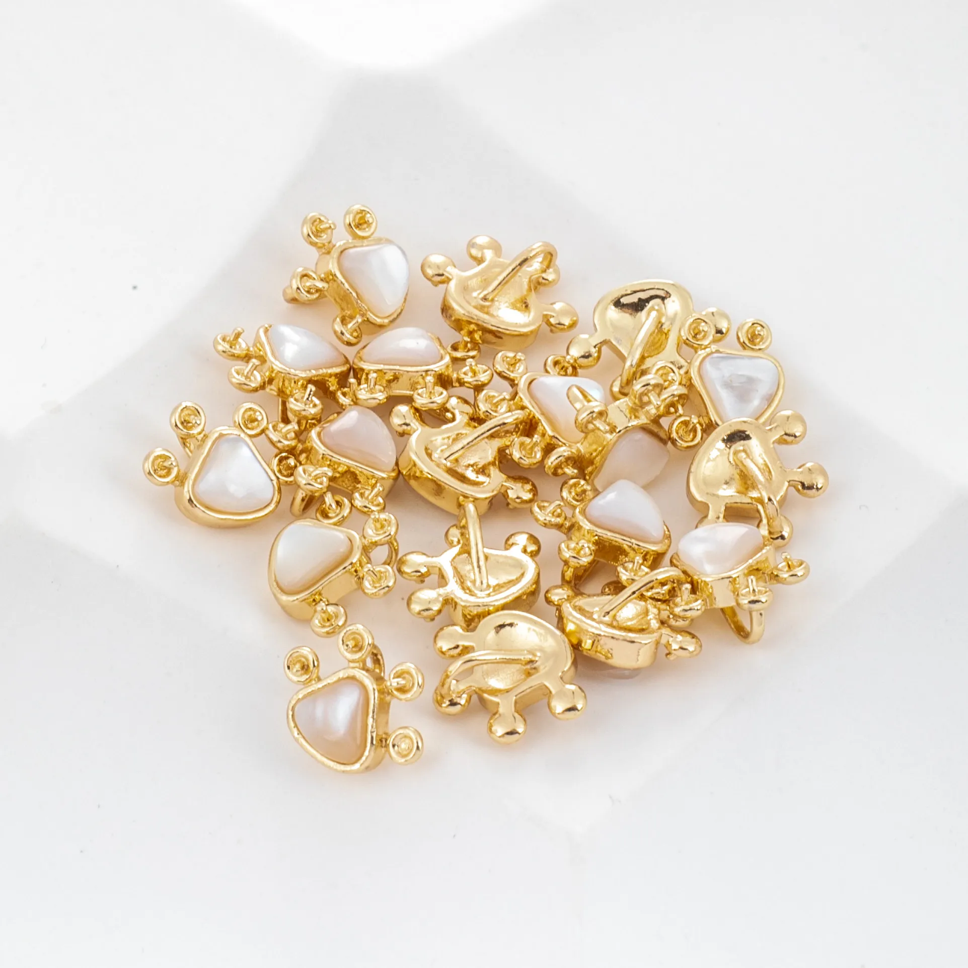 14K Gold Plated Shell Inlaid Raised Y Shaped Bezel Eye Pin 10mm DIY Bracelet Necklace Earring Charms