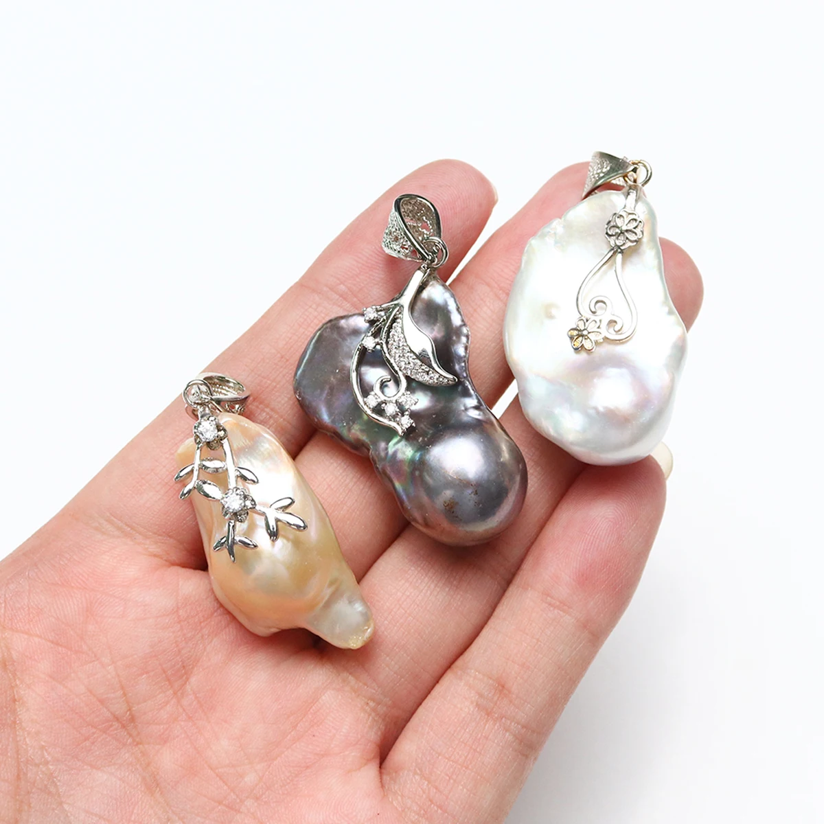 

1PCS Natural Freshwater Baroque White Black Pearl Pendant Exquisite Carved Jewelry Making Necklace Earrings Accessories Gift