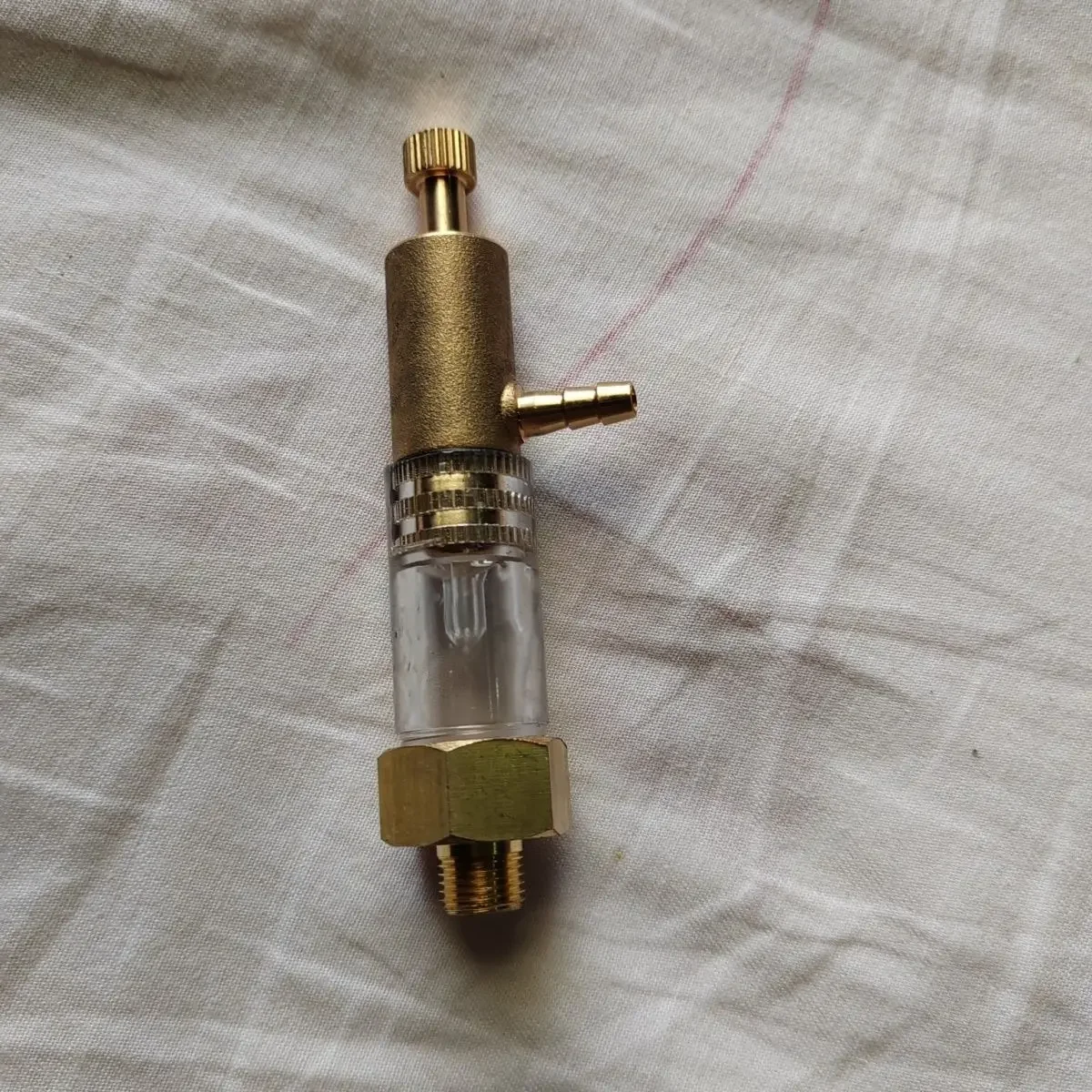 

Milking machine oil regulating valve, household milking machine accessories, oil saving valve, one