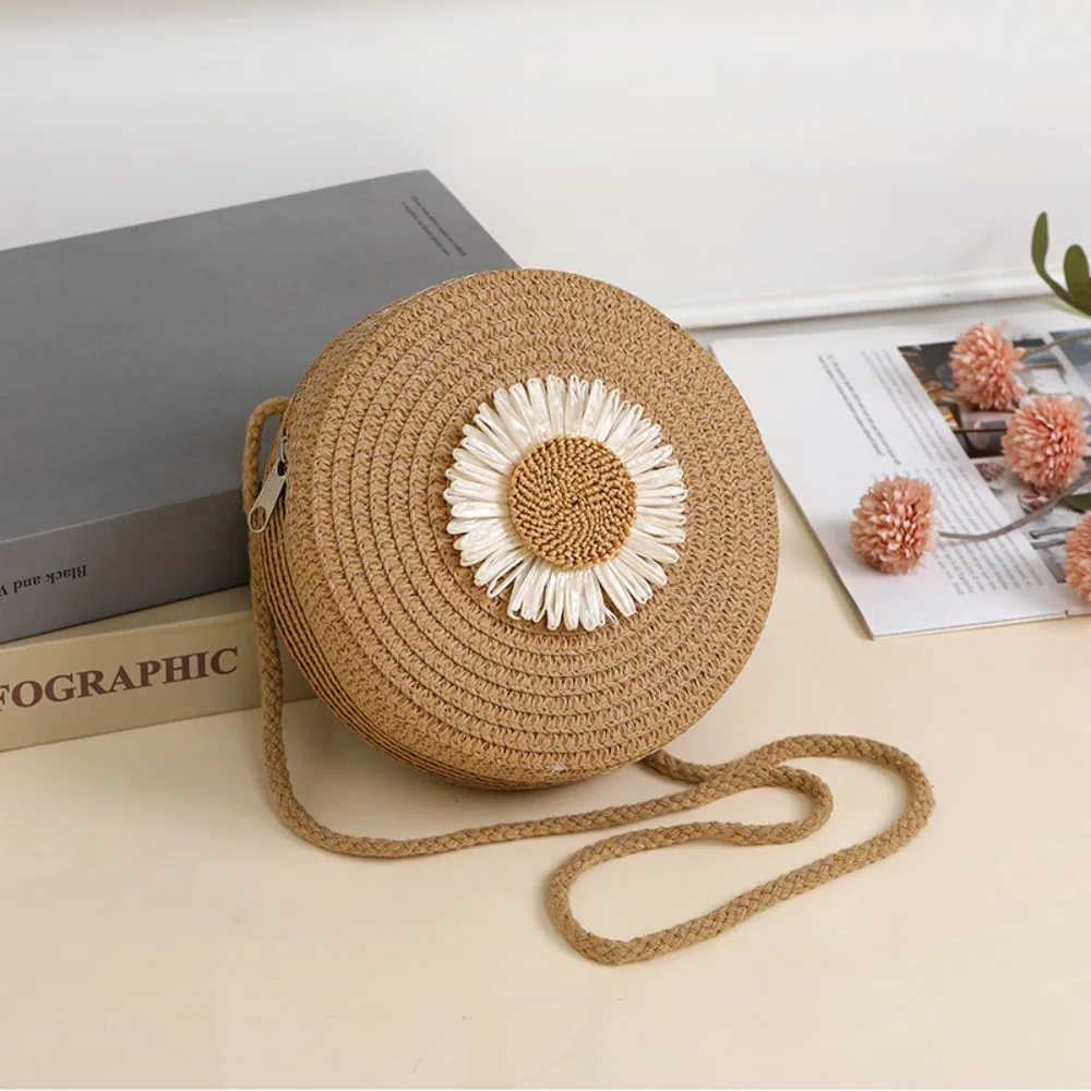 

Vintage Round Straw Bag Flower Graphic Lightweight Summer Beach Bag Mini Zipper Straw Crossbody Bag