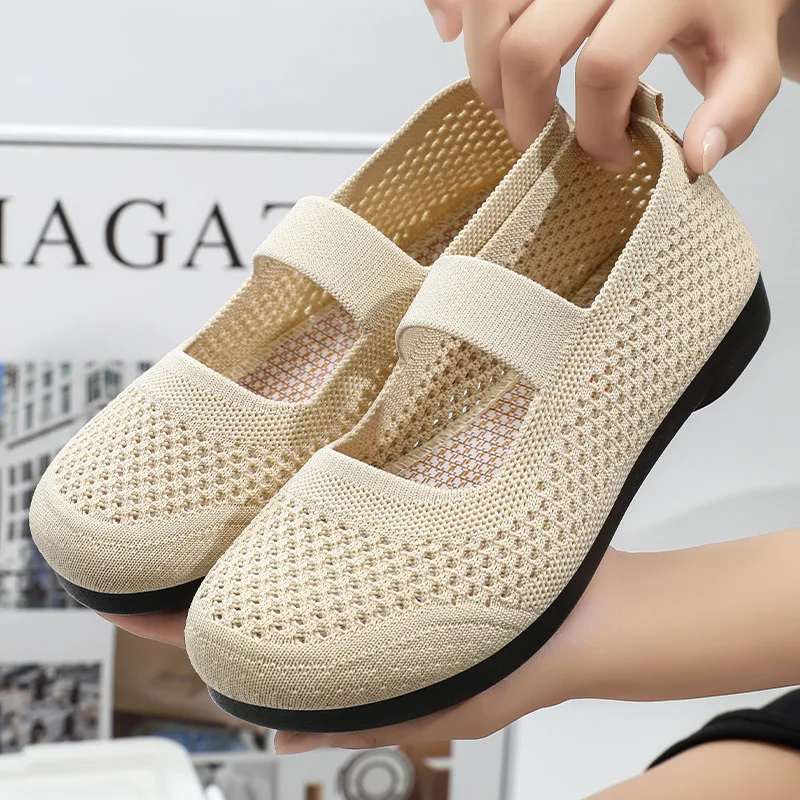 

2024 Summer Women's New Flat Bottom Soft Low Middle aged and Elderly Shoes Casual Breathable Mom Shoes Mesh Weaving Lazy Shoes S