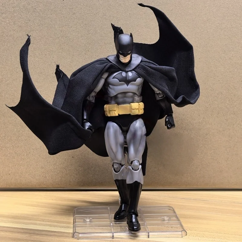 [สินค้าขายดี] มีสินค้าในสต็อก ฟิกเกอร์อนิเมะ Ct Toys แบทแมน Mafex 126 แอคชั่นฟิกเกอร์ โมเดลสะสม ของตกแต่งโต๊ะทำงาน ของเล่น ของขวัญ