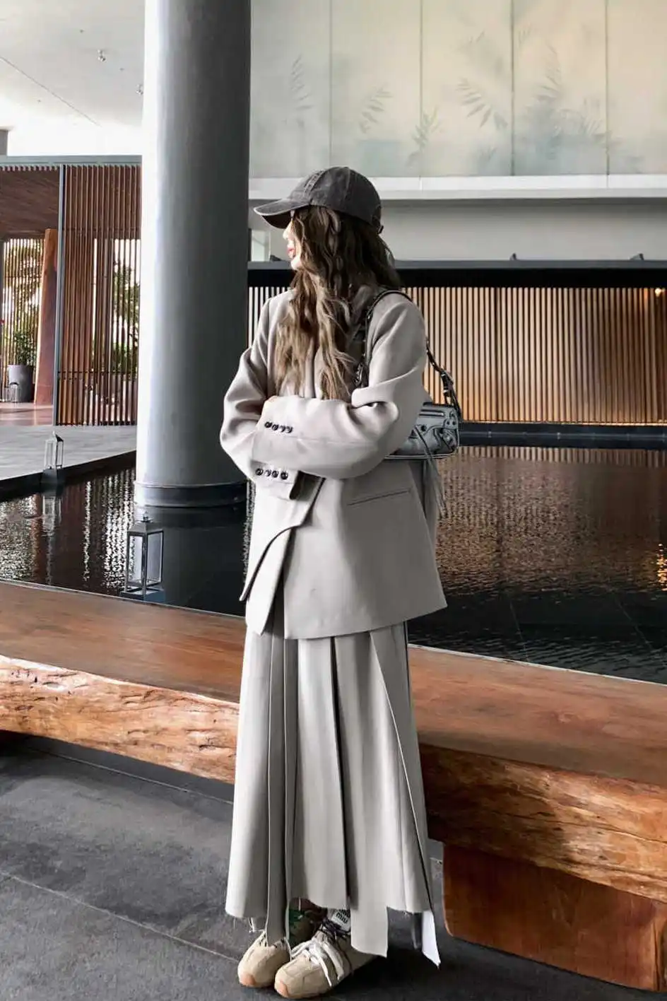 

​​2025 Spring Summer Slimming Wide Shoulder Suit Craft Pleated Skirt Office Ready Two Piece Set Women's Premium Tailored​​
