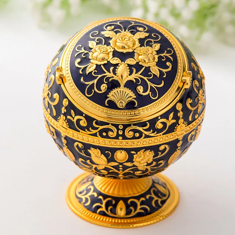 

Creative Metal Globe Ashtray with Lid, European Style Unique Ashtray for Boyfriend Gifts, Hotel Coffee Table Home Decor Accent