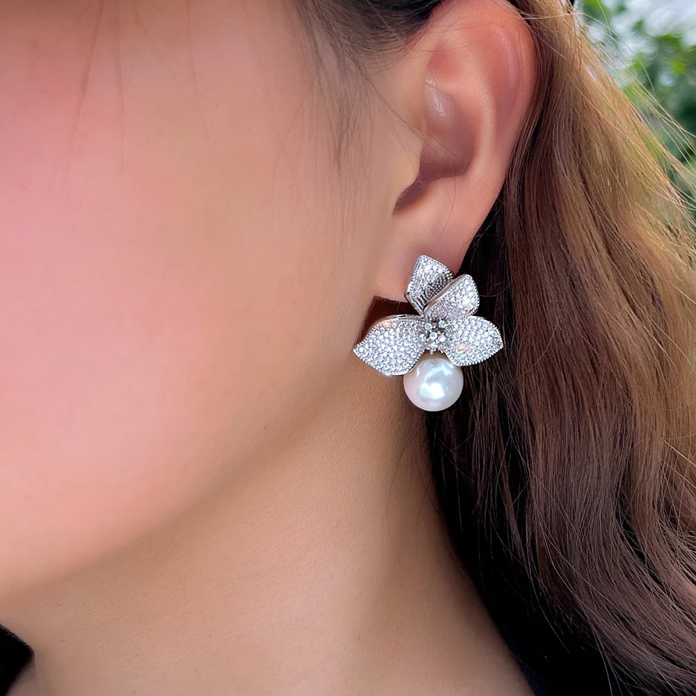 BeaQueen الساحرة الكاملة زركون معبد زهرة كبيرة اللؤلؤ الأبيض وأقراط للنساء الذكرى هدايا عيد الأم E1150