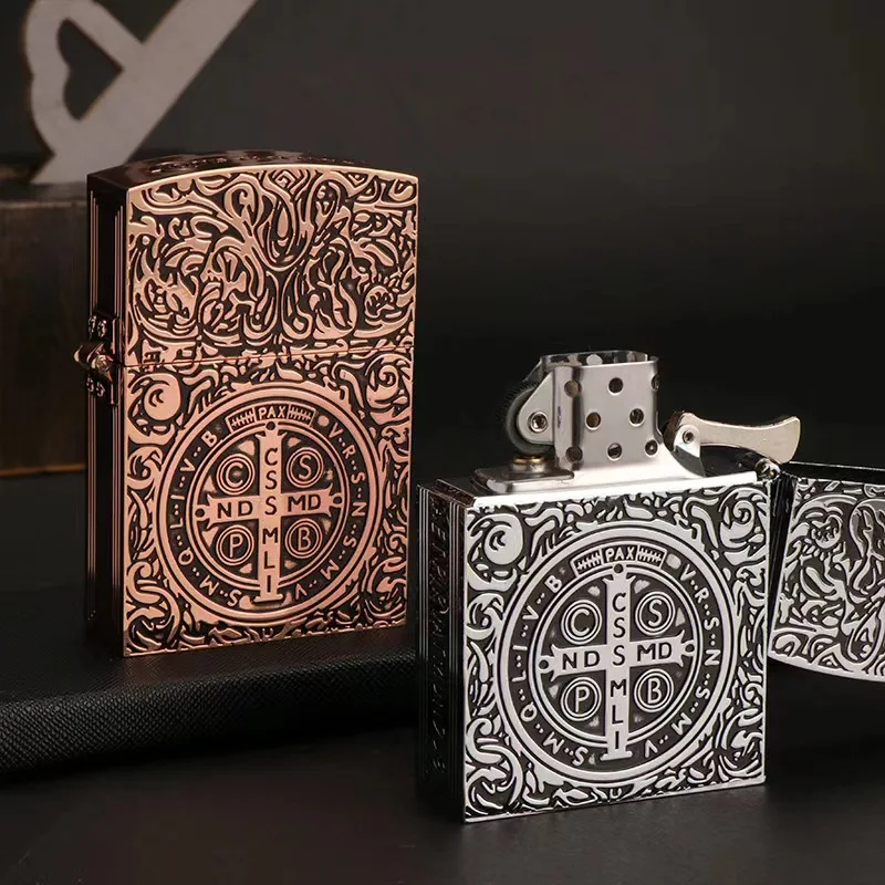 

1:1 Limited Edition ZORRO versized Lighter Metal Personality Constantine Creative Heavy Armor Oversized Lighter Gift