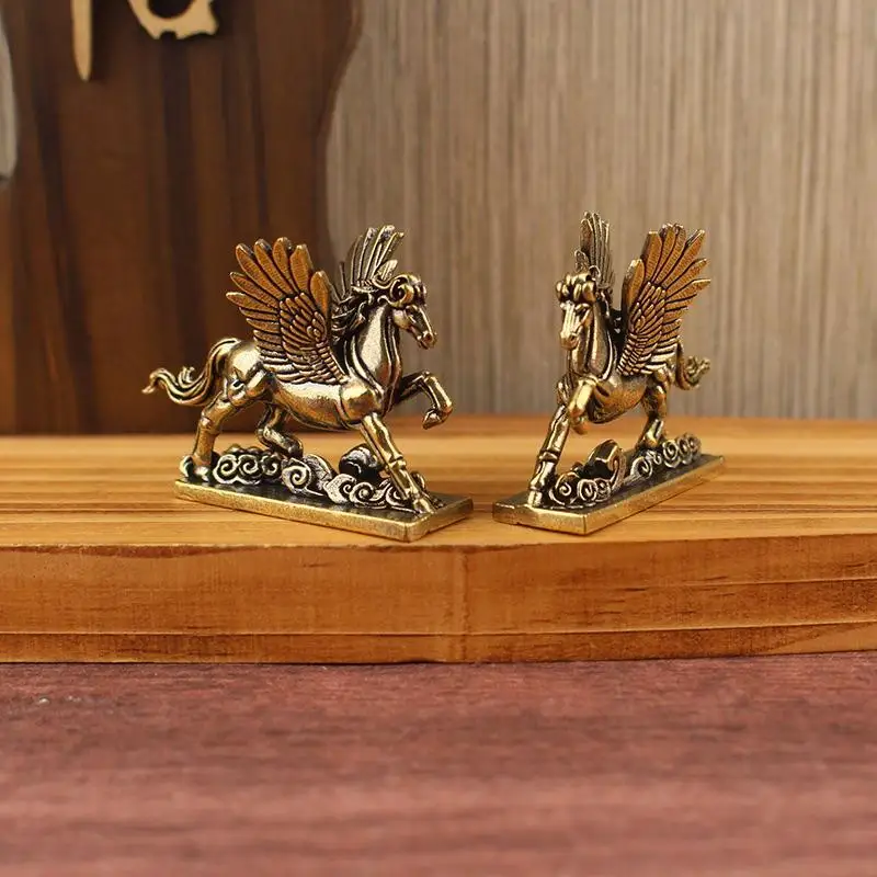 2026 الصينية زودياك تمثال حصان البرونزية الحصان سطح المكتب الديكور غرفة المعيشة طاولة شاي النحت المعادن الحرفية ديكورات المنزل