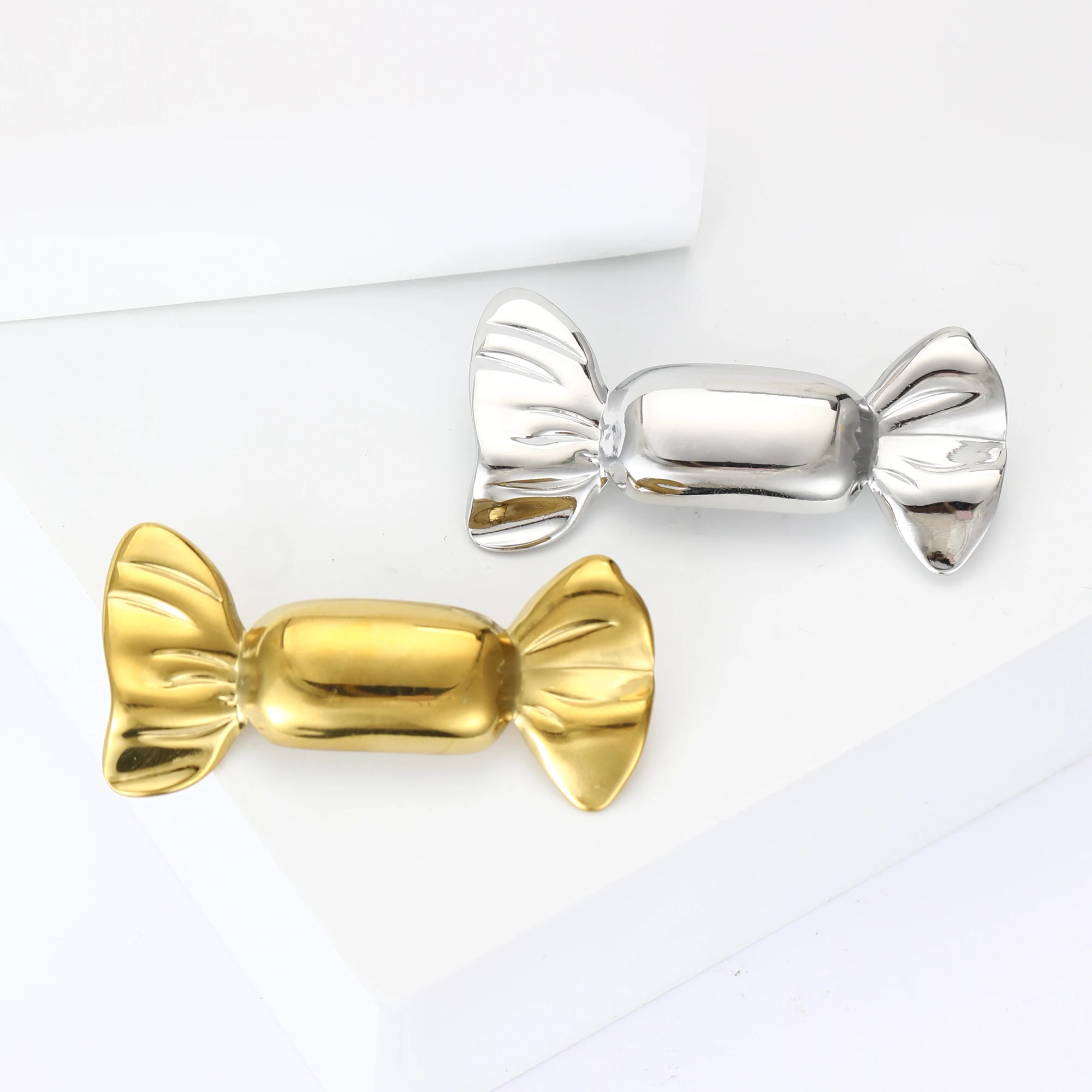 Classic Stainless Steel Candy Brooches for Women Unisex Food Pins Banquet Party Backpack Gifts Jewelry Accessories