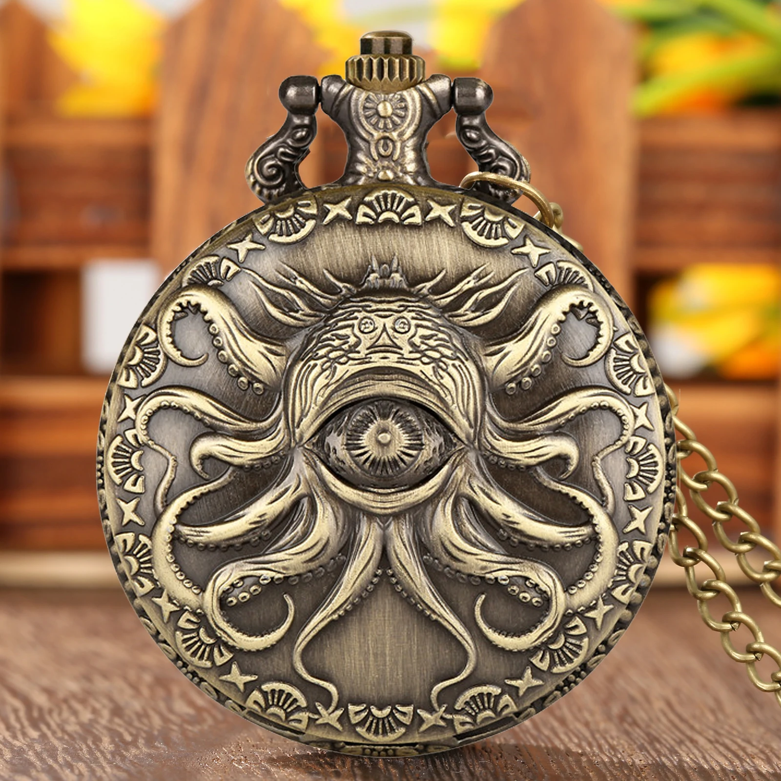 Bronze Style Cyclops Octopus Design Men's Pocket Watch Quartz Movement Clock with Necklace Chain Full Hunter Timepiece