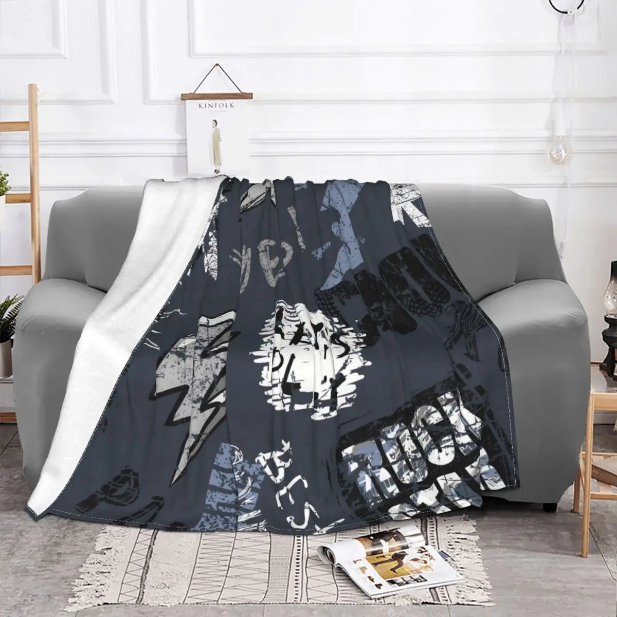 Graffiti Words Scuffed And Sprays Grunge Texture Blanket Graffiti Art Pattern Fleece Throw Blankets For home Plush Thin Quilt