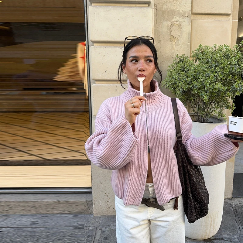 Pink coat 01