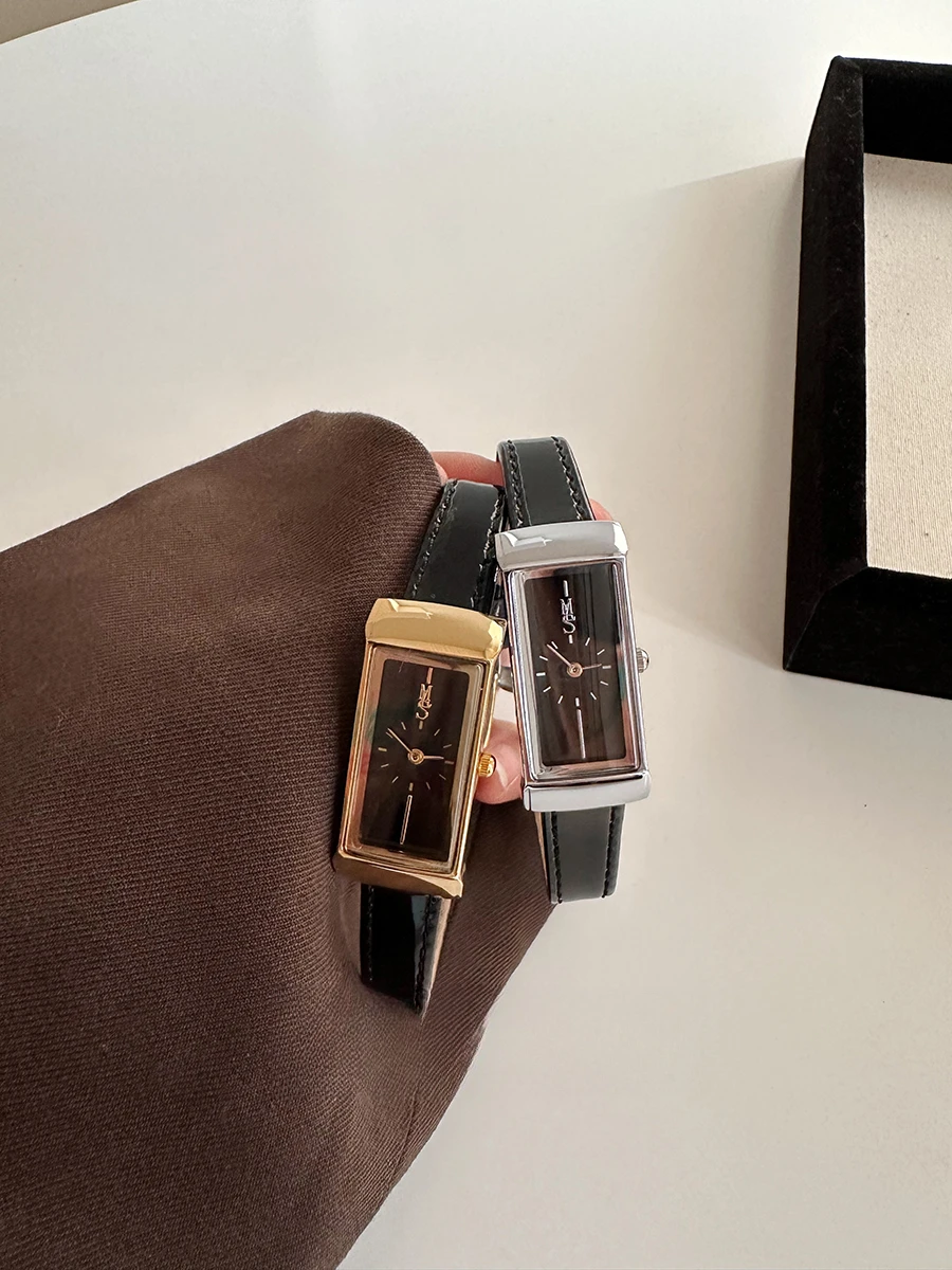 Reloj para niñas premium de lujo ligero versátil retro rectangular de moda