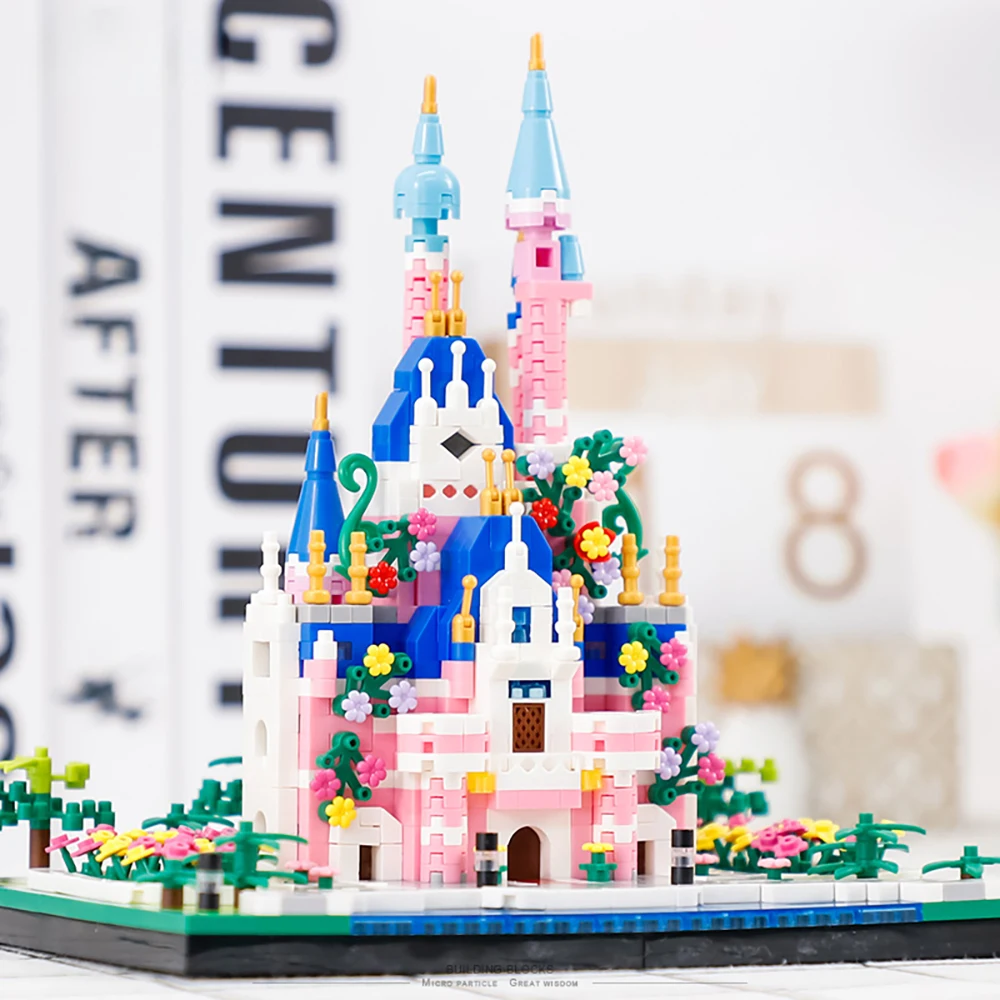 미니어처 성 블록 세트: 꽃 장식이 된 공주 성 모델, 어린이와 성인 모두에게 적합한 홈 데코 선물