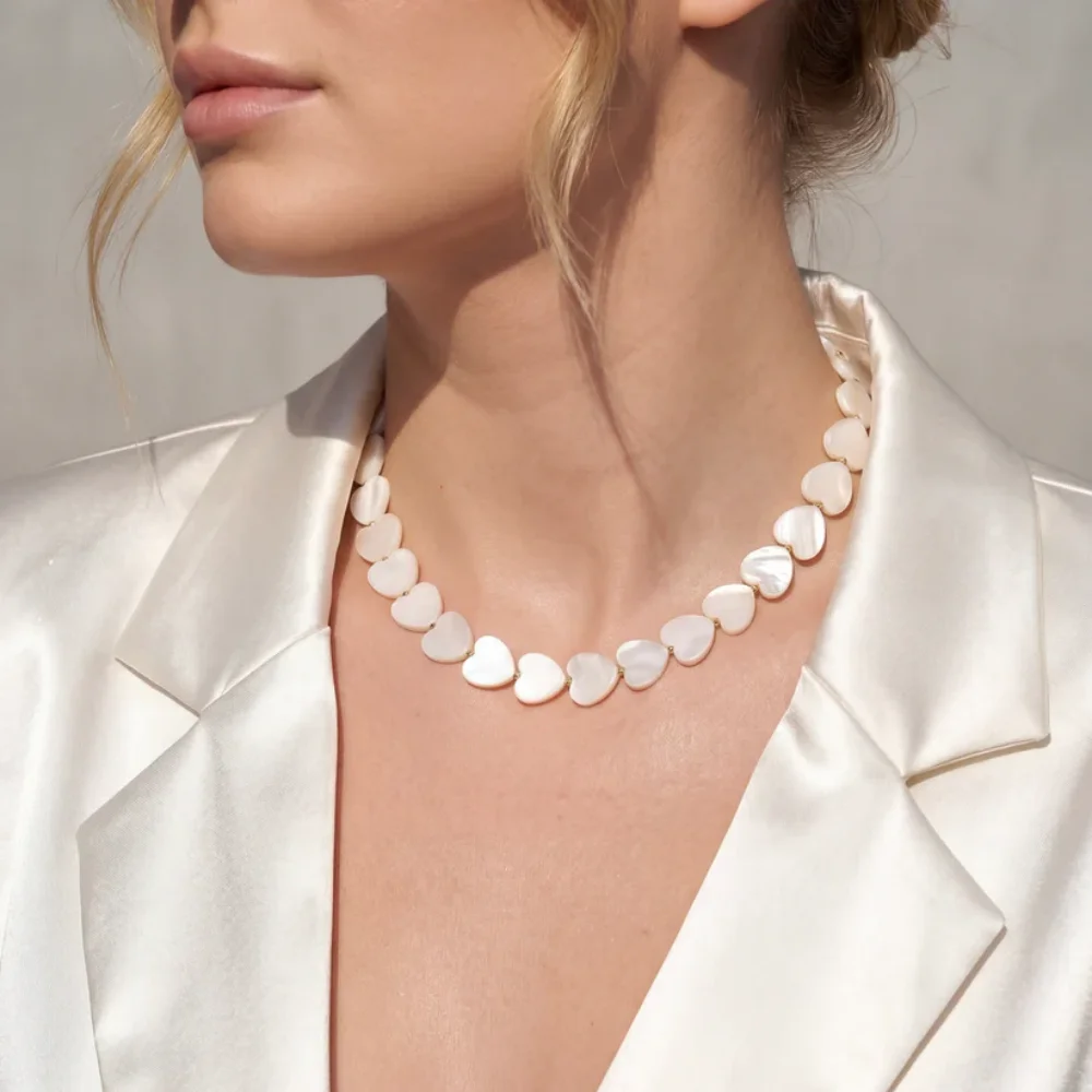 CCGOOD Elegant All Heart Natural White Shell Choker Necklace Love Shape Mother Of Pearl Neck Jewelry For Women Daily Wear