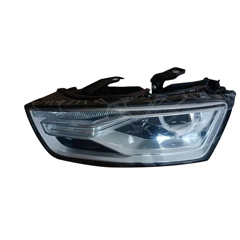 

TIEAUR Auto Headlight Plastic Headlights for HID Q3 16-18 Year