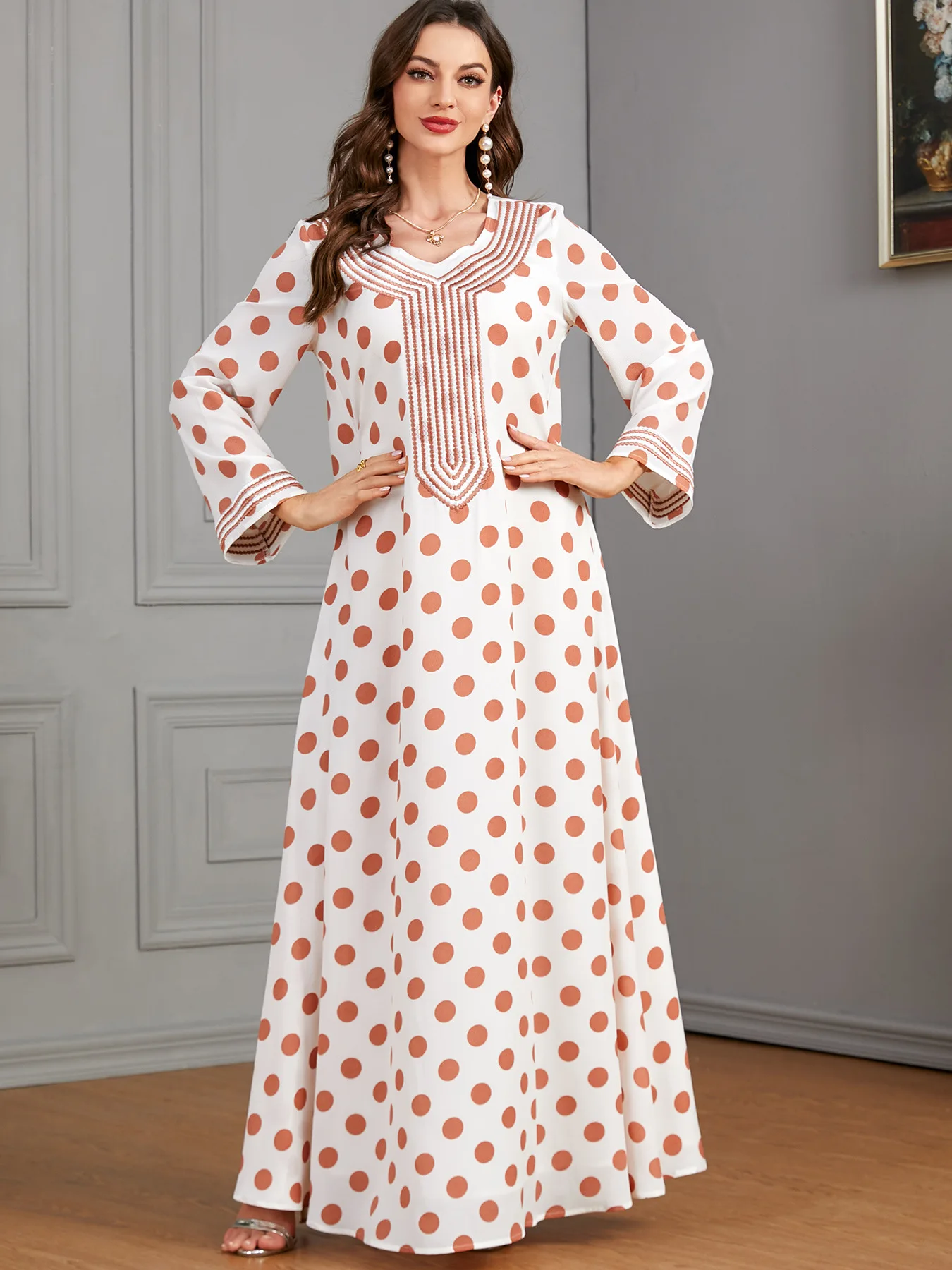 

Ramadan Moroccan Fashion Polka Dot Embroidered Long Skirt Chiffon V-neck Middle Eastern Muslim Arab Four Seasons Dress