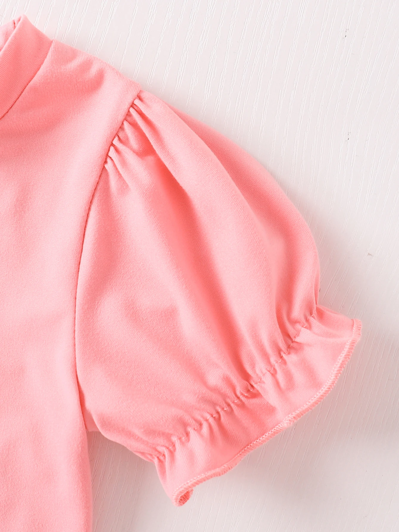 Süße, kirschrosa Sommerkleidungssets für neugeborene Mädchen im Alter von 0–3 Jahren – Detail 3