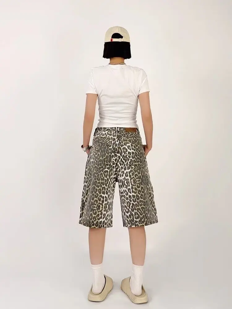 Pantalones cortos de verano para mujer, marca de moda, estampado de leopardo, tendencia Popular, sueltos y informales, pantalones cortos versátiles