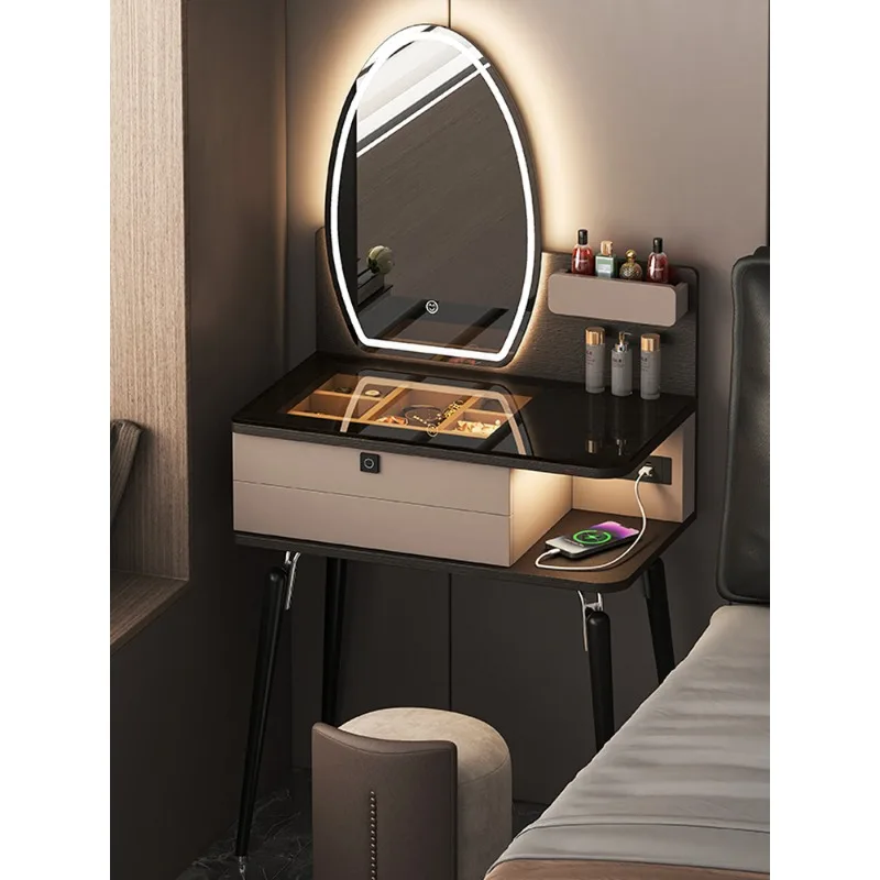 

2025 new Italian minimalist light luxury high sense