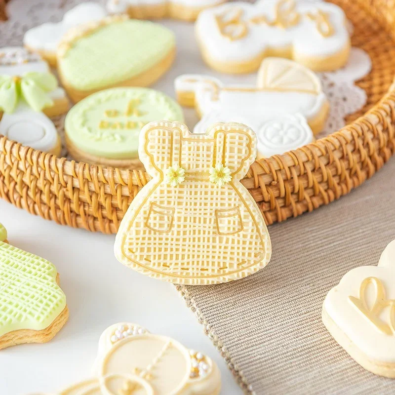 Cookie Mold Baby Shower Baby Dress Acrylic Cookie Cutter Reverse Stamp Embosser Bear Fondant Biscuit Mould Cake Decoration Tools