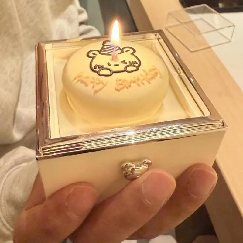 

Surprise FlipGift Box Built-in Exquisite Bear Cake With Candles Rotating Ring Box For Lovers Confession Birthday Proposal Prop