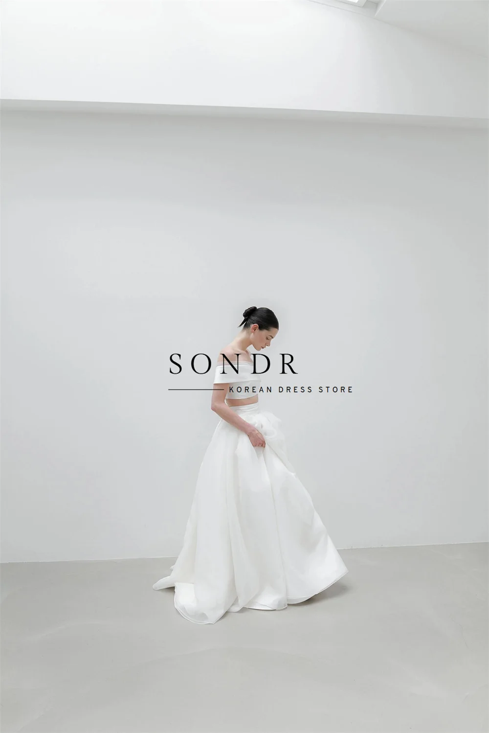 Sondr Elegant 2Pcs Organza Satin Wedding Dresses Korea Photo Shoot Ivory One Shoulder Long Bridal Gowns Corset Customized