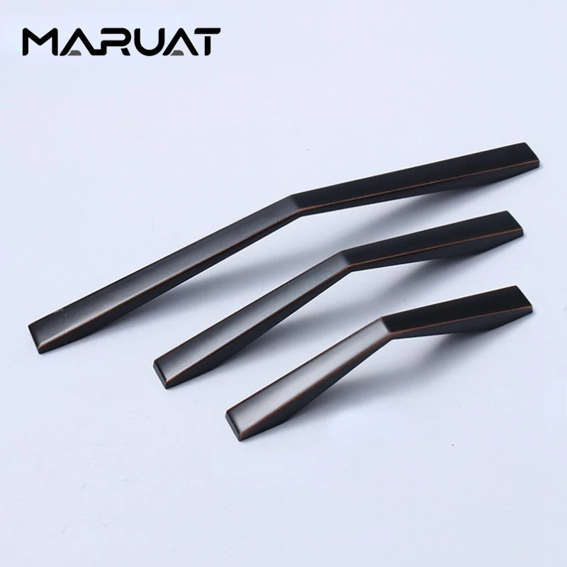 Zinc Alloy Wardrobe Cabinet Door Curved Handle Wardrobe Handle Hardware Furniture Bedside Cabinet Drawer Door Handle