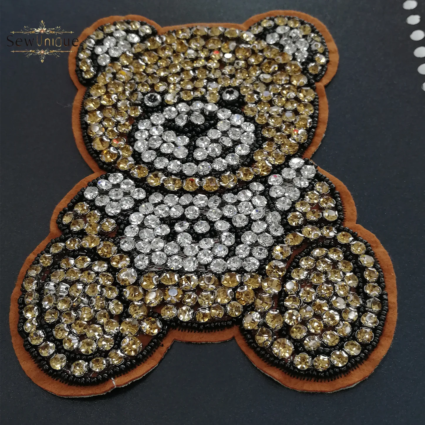 

Xinyu Spot Hot Sale New Handmade Beads Cartoon Rhinestone Bear Clothing Cloth Sticker, Shoes, Hats and Bags Decorations